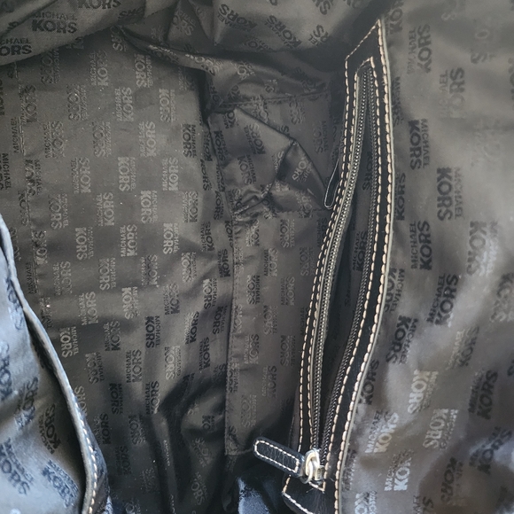 Michael Kors bag - Picture 7 of 13